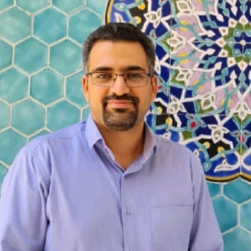 احسان نیکنام - مدیر بخش توسعه محصول و مشاور مهندسی سیستم‌ها