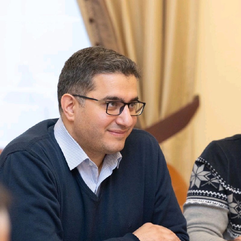 یاشار نظمی - مشاور ارشد توسعه کسب‌وکار